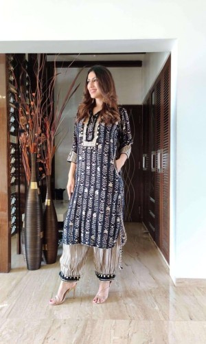 New Fancy Rayon With Printed Kurti With Pathani Pent For Women